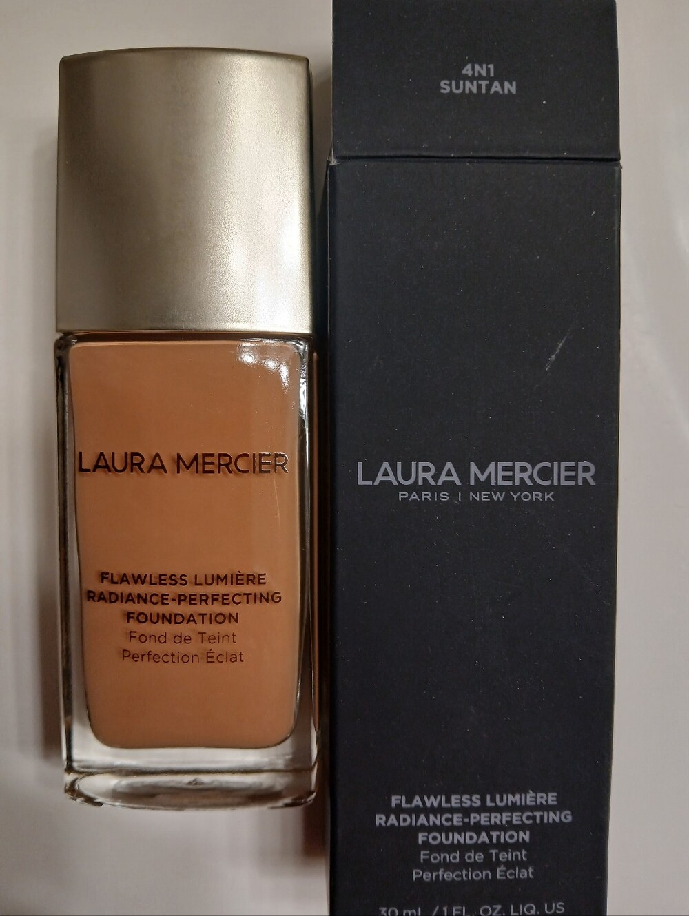 New Laura Mercier Flawless Lumière Radiance-Perfecting Foundation - Suntan (4N1)